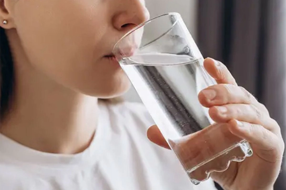 Znate li da postoji pravilan način pijenja vode?